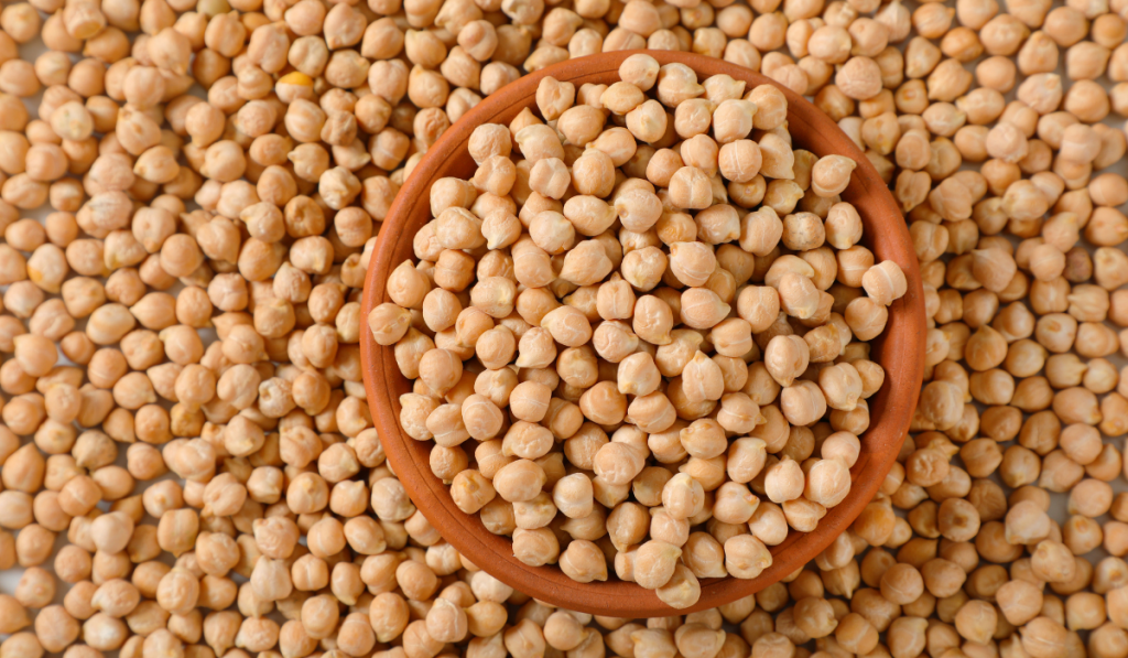 raw dried chickpeas