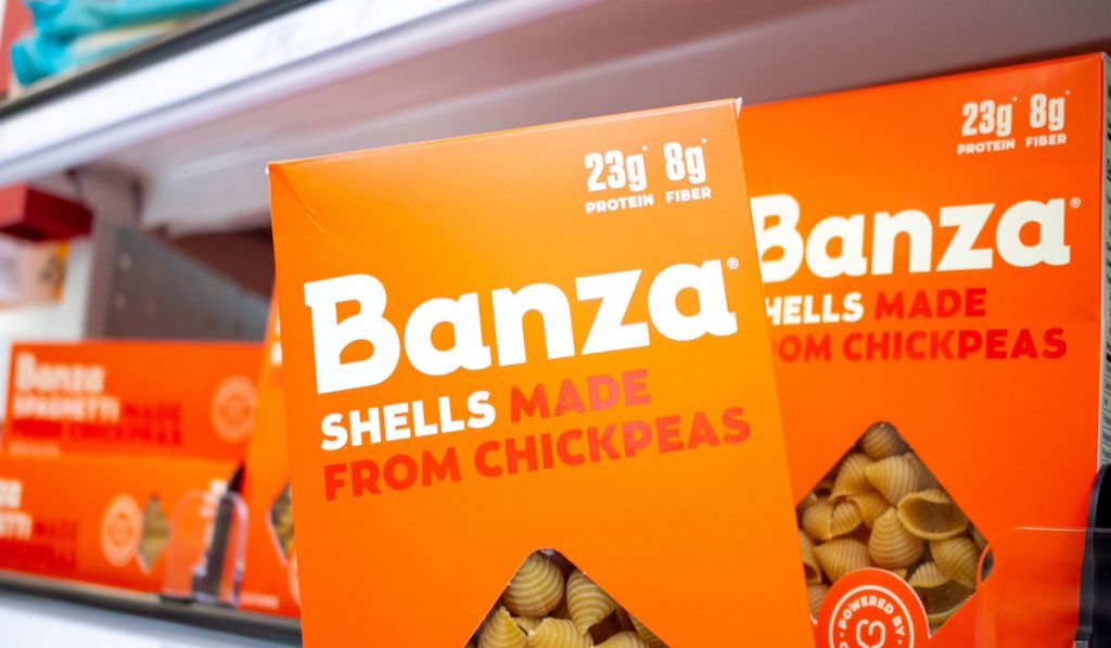 box of banza pasta in the supermarket